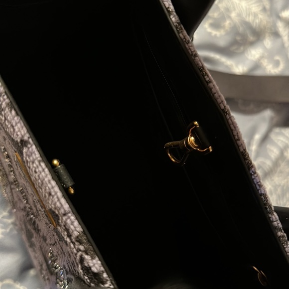 Perfect tote - Picture 2 of 3